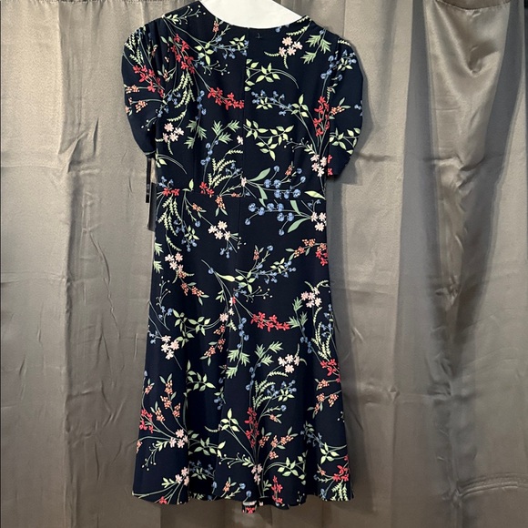 TOMMY HILFIGER WOMENS FLORAL DRESS 4P - Picture 7 of 10